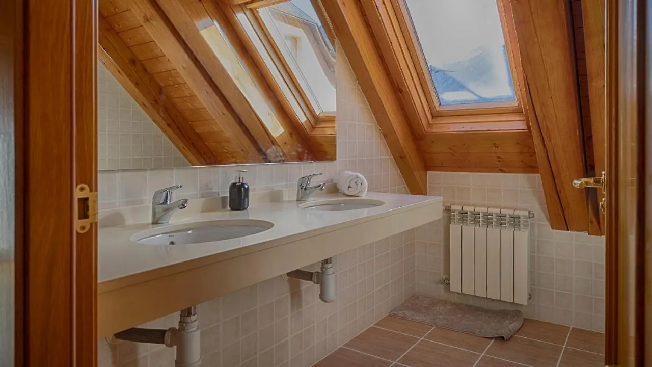 Saplan Real Estate Laujo Apartment Bossost Spain