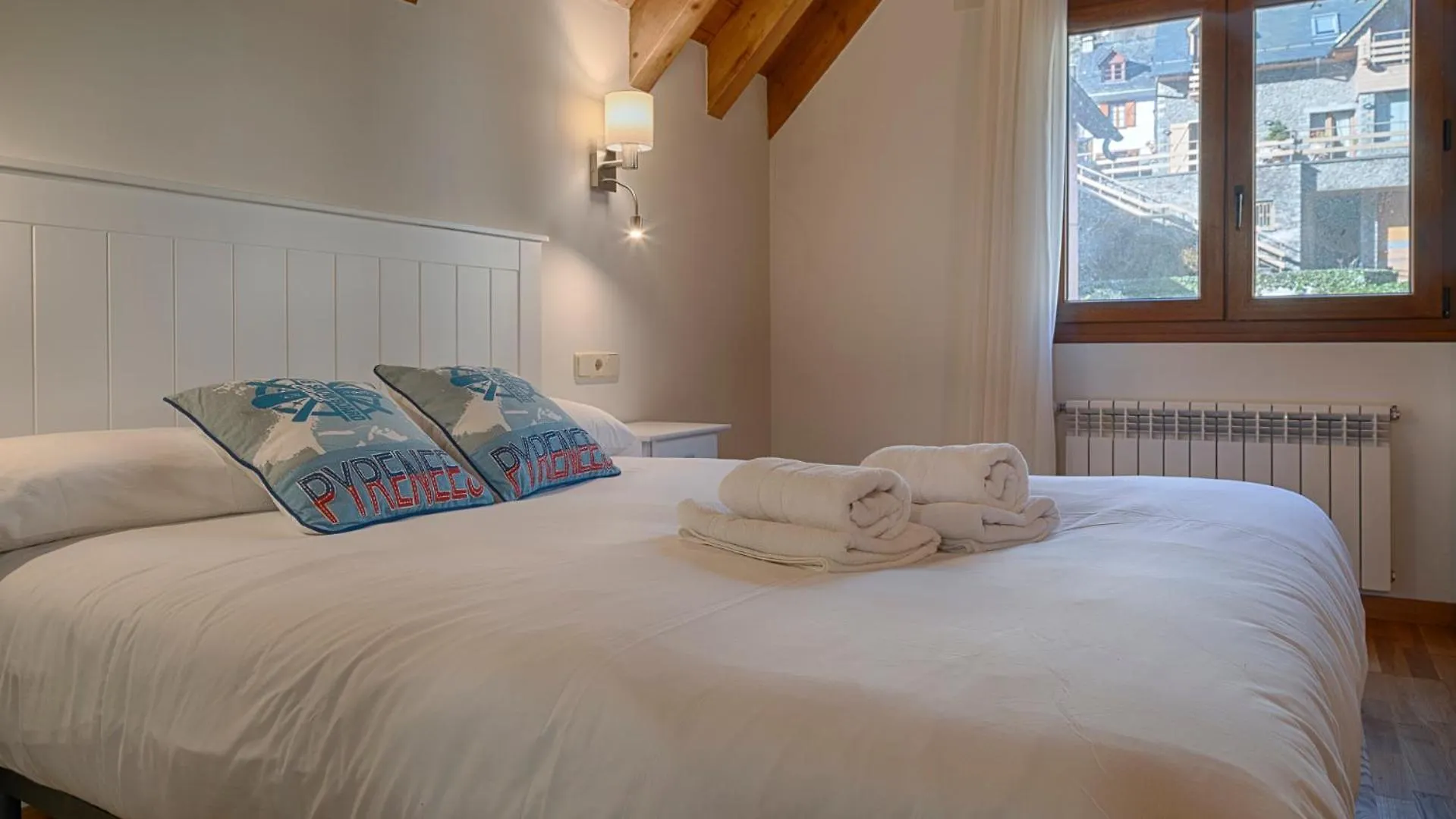 Saplan Real Estate Laujo Apartment Bossost