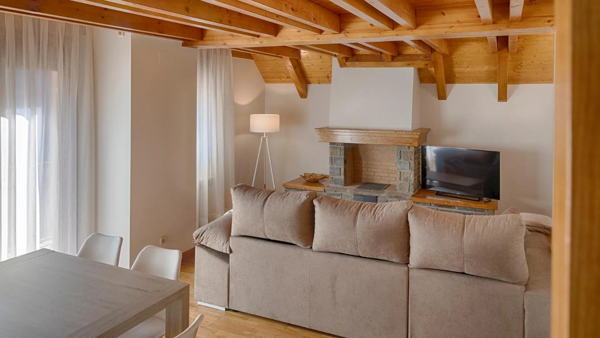 Saplan Real Estate Laujo Apartment Bossost 0*,  Spain