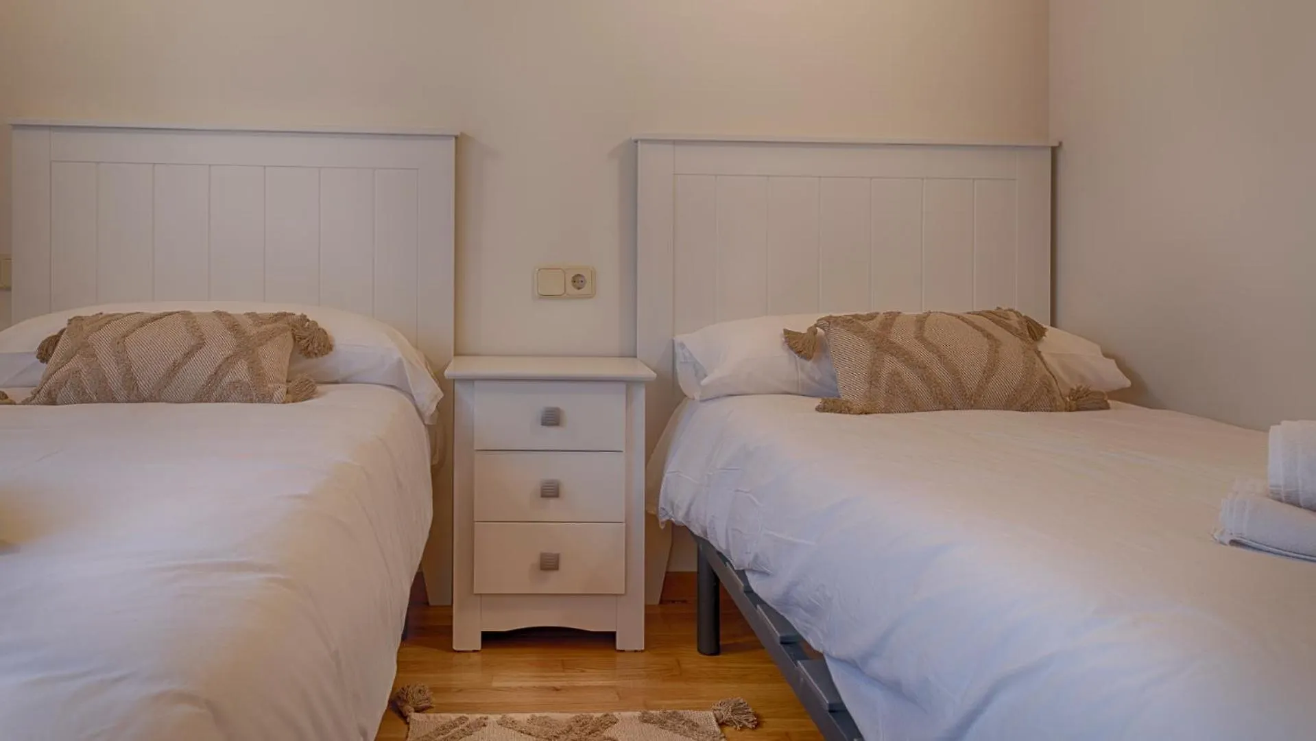 Saplan Real Estate Laujo Apartment Bossost Spain