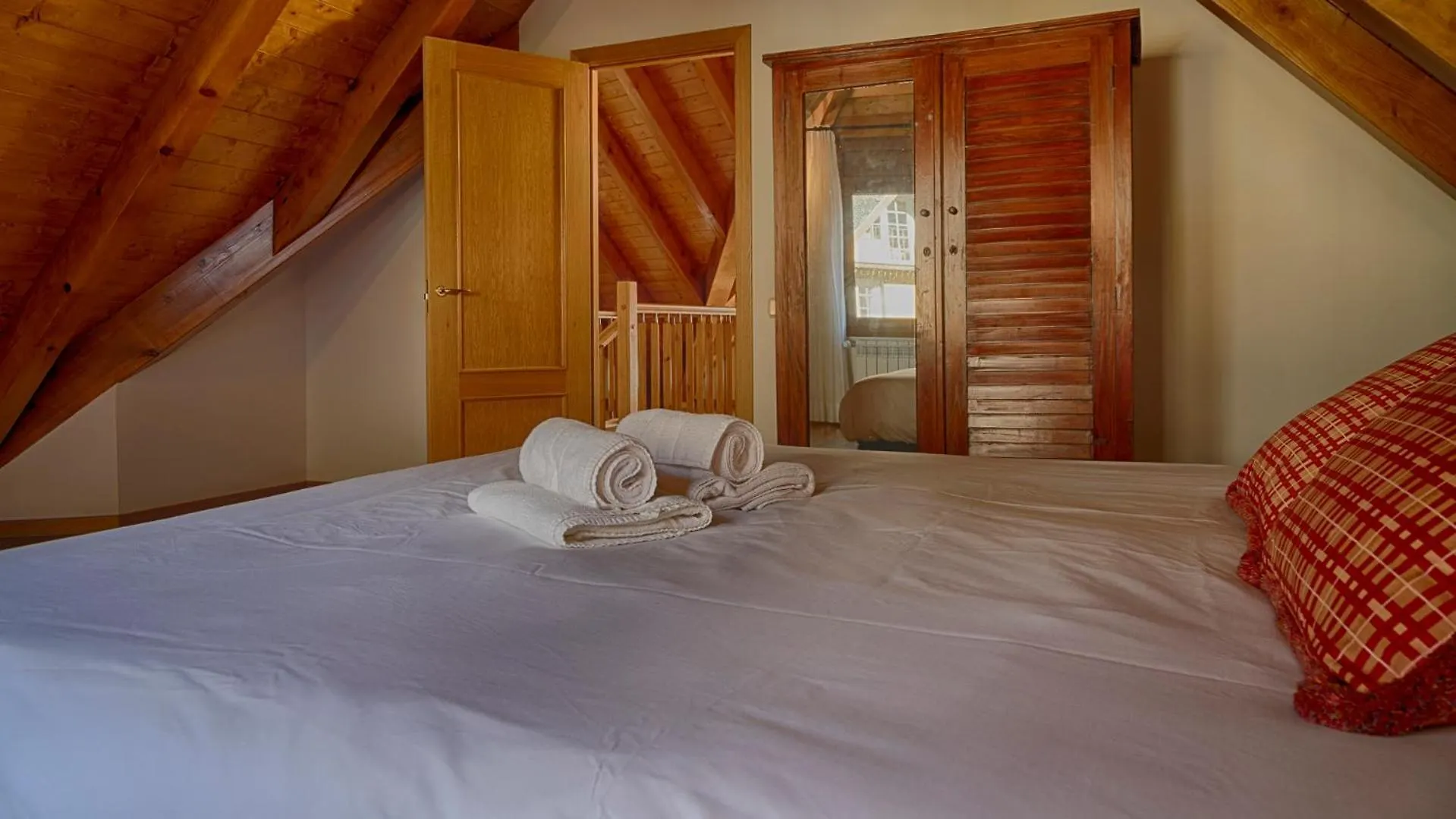 Saplan Real Estate Laujo Apartment Bossost